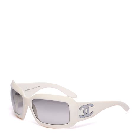 chanel sunglasses with mother of pearl logo